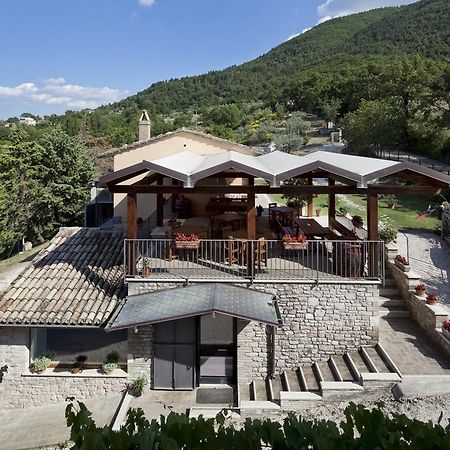 Agriturismo Il Castello Assisi Buitenkant foto