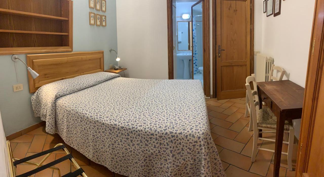 Agriturismo Il Castello Assisi Buitenkant foto