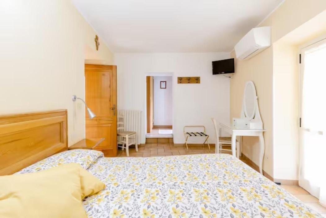 Agriturismo Il Castello Assisi Buitenkant foto