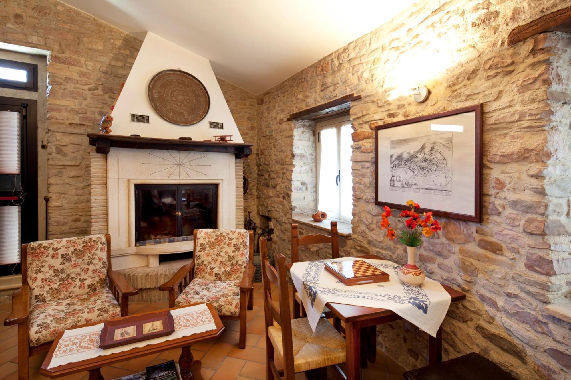 Agriturismo Il Castello Assisi Buitenkant foto