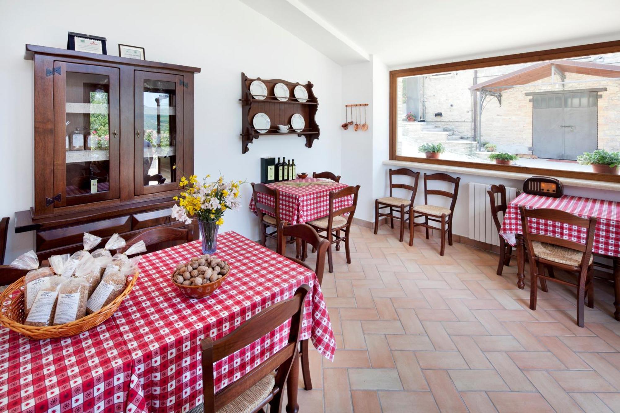 Agriturismo Il Castello Assisi Buitenkant foto