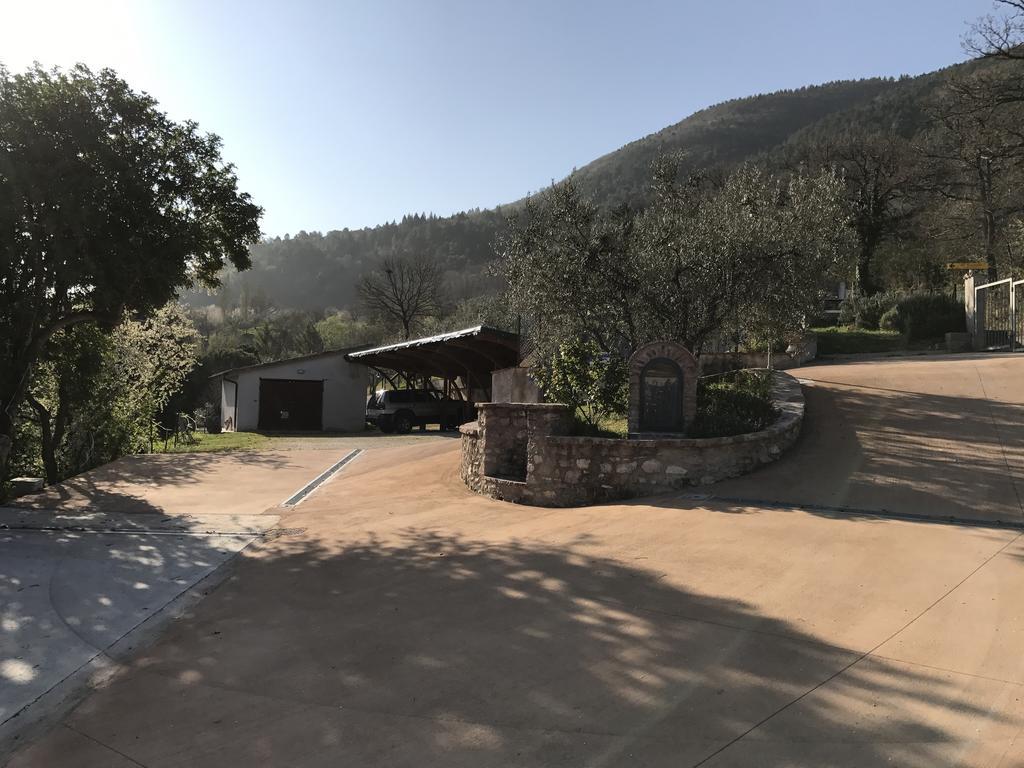 Agriturismo Il Castello Assisi Buitenkant foto